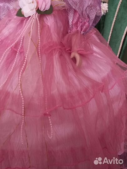 Кукла фарфоровая 75см