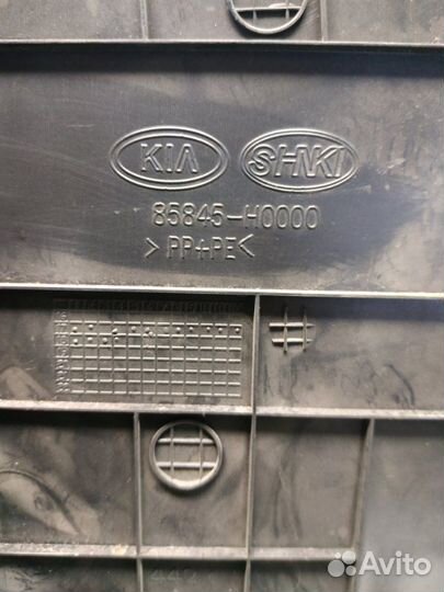 Обшивка стойки центральной правая Kia Rio X X-Line