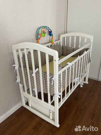 Кроватка для новорожденных