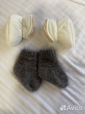 Пинетки новые и пуховые носочки