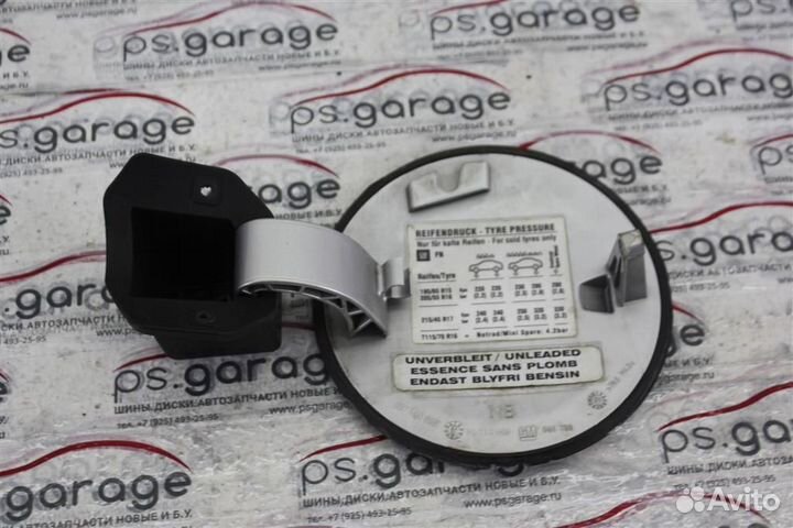 Лючок бензобака Opel Astra H