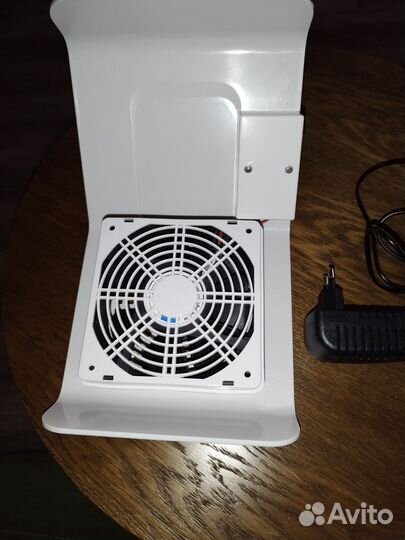 Маникюрный пылесос