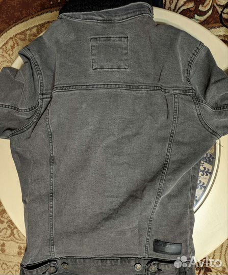 Джинсовая куртка pull and bear