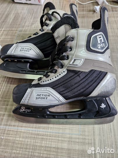 Коньки хоккейные 43 размер
