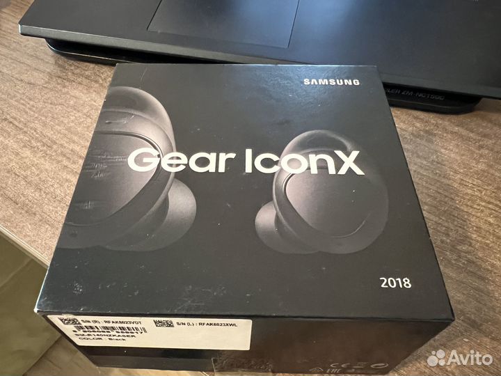 Беспроводные наушники samsung gear iconx