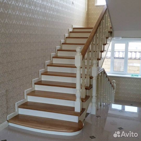 Ступени для лестниц и другие комплектующие К