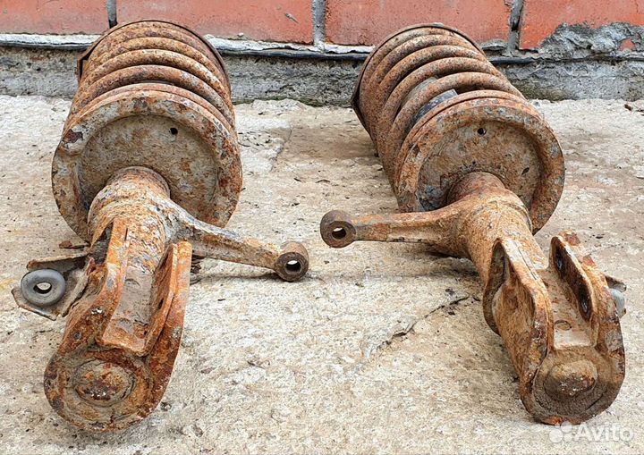 Стойки передние Ваз 2108-09-099, 2113-14-15