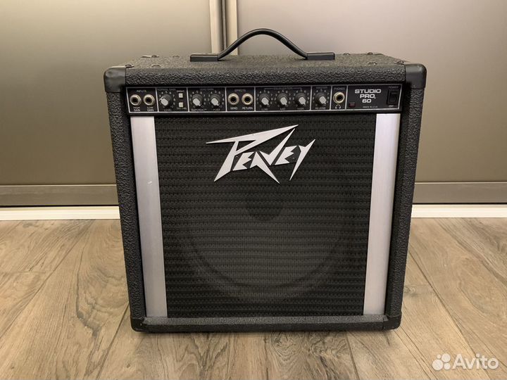 Гитарный комбоусилитель peavey studio PRO 60