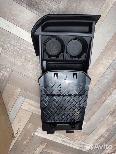 Подстаканник на T6 2016-2019 7E5858601J 81U