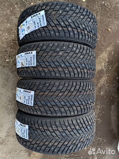 Zmax Winternova Stud II 235/45 R18