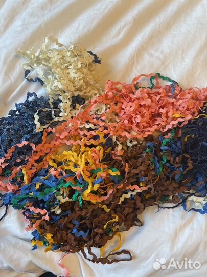 Декоративная волнистая тесьма вьюнчик