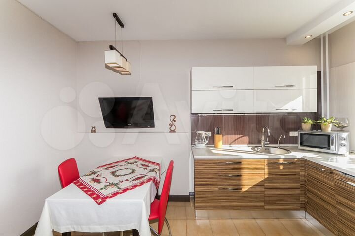 2-к. квартира, 64 м², 8/14 эт.