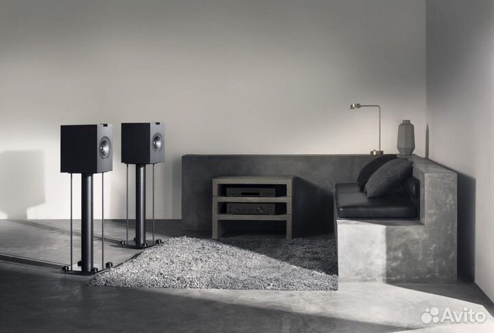 Полочная акустика KEF Q150 Satin Black