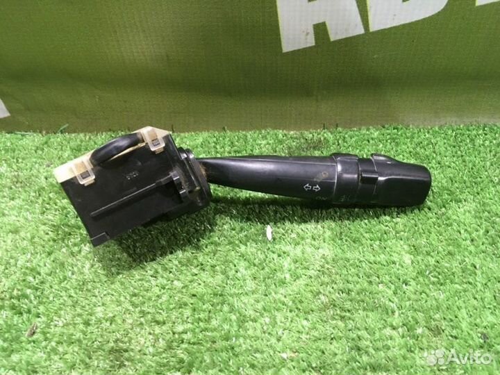 Подрулевой переключатель поворотников Toyota Vista