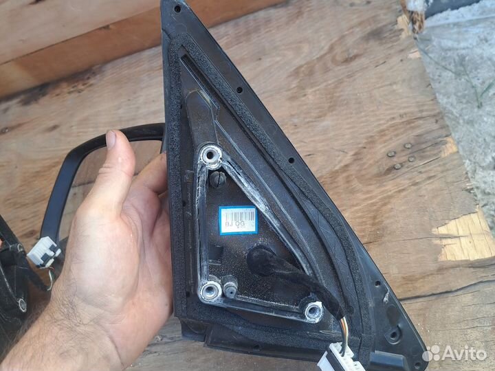 Зеркало левое Kia Sorento 2 кузов XM