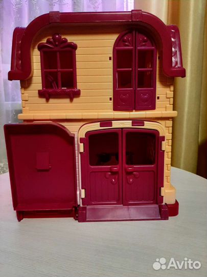 Домик кукольный