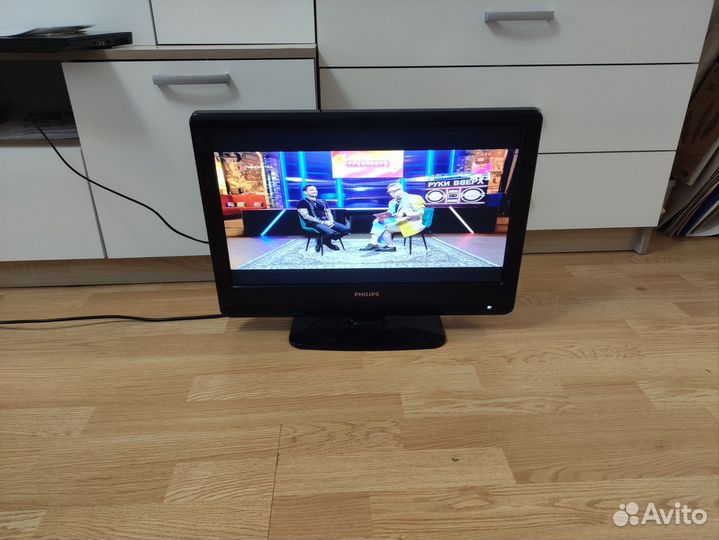 Телевизор Philips 22