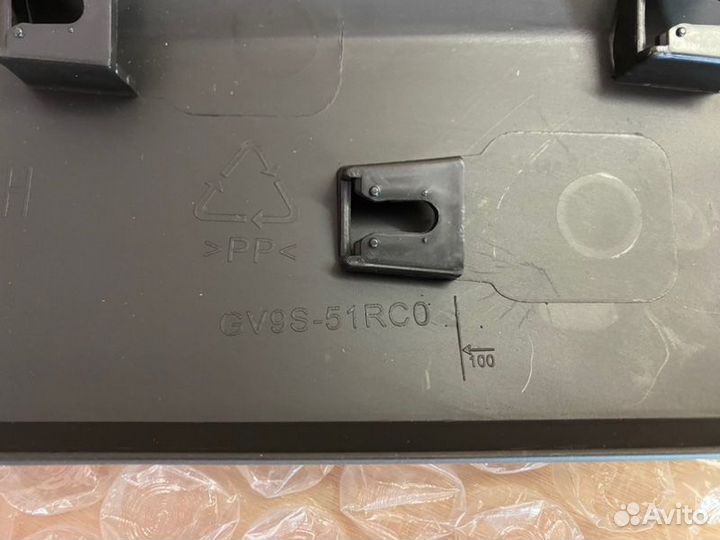 Молдинг двери задний правый Mazda Cx-4 2019