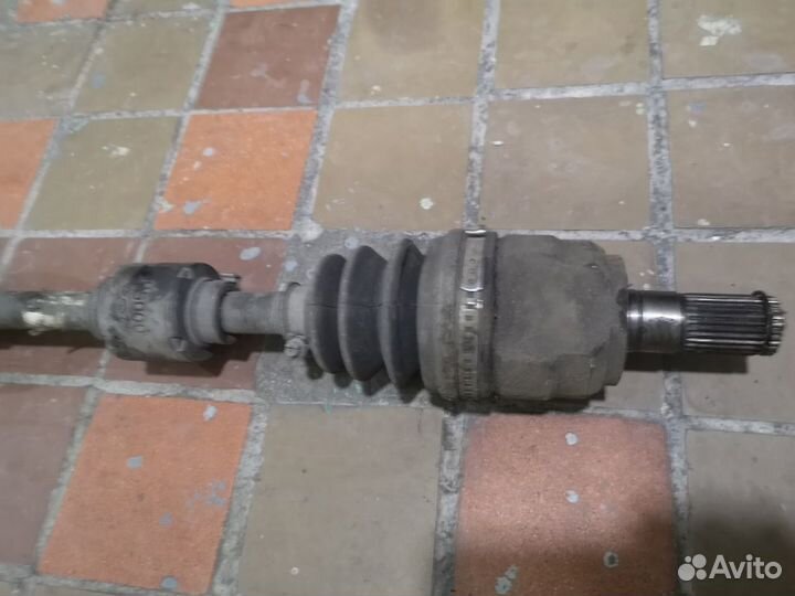 Привод шрус левый Kia Rio 4 Солярис 2 АКПП 1.6