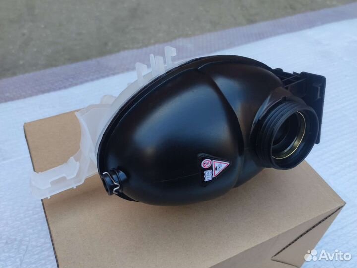 Бачок расширительный Mercedes GLK 204 w212 w207