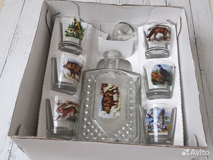 Графин и стопки для крепких напитков