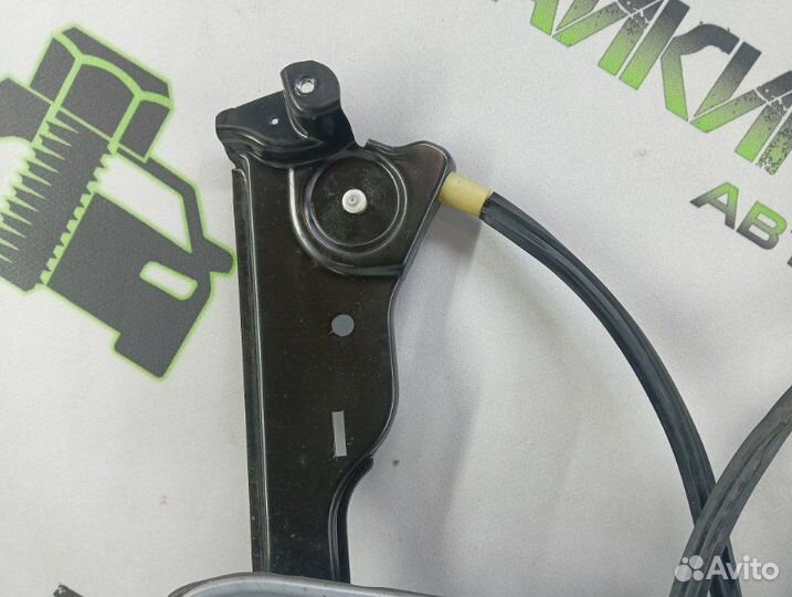 Мотор стеклоподъемника передний левый Nissan