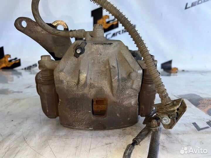 Ступица передняя правая Kia Sportage D4EA 2007