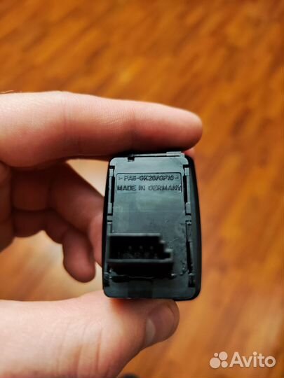 Кнопка стеклоподъемника BMW X5 E70