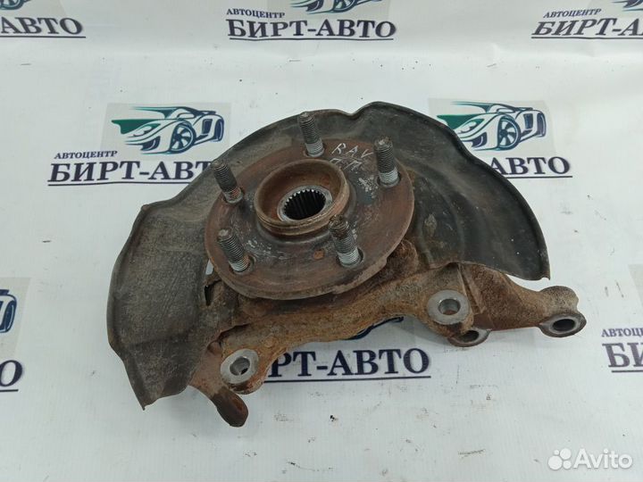 Кулак поворотный передний правый Toyota RAV4 IV (2