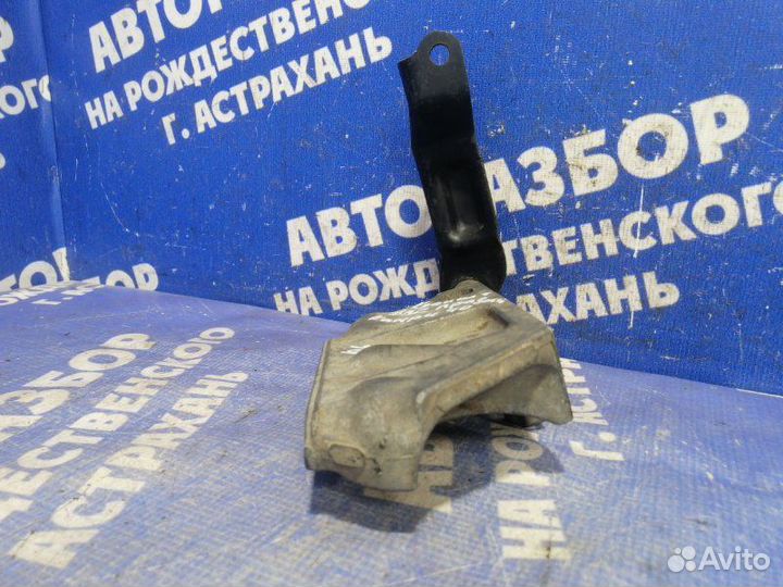 Кронштейн опоры двигателя Toyota Camry 40 седан
