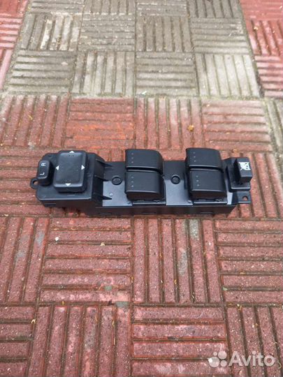 Блок управления стеклоподьемниками Мазда 6 GG