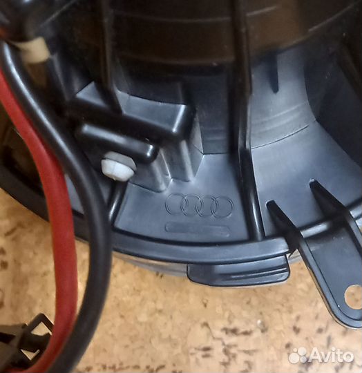 Моторчик печки Audi q5 q7 volkswagen