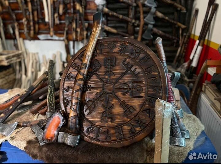 Топор кованый ручной работы