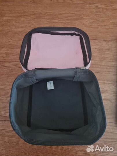 Несессер Ив Роше