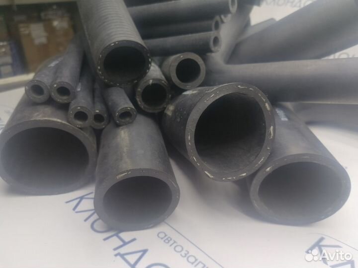 Патрубок резиновый угловой