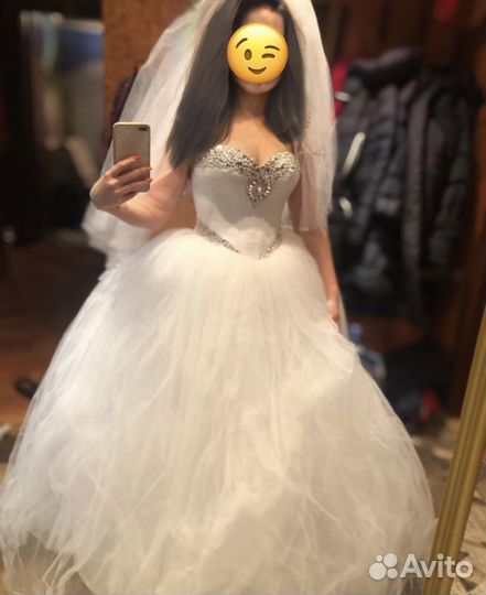 Свадебное платье