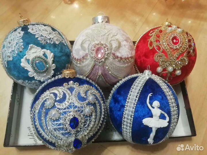 Елочные игрушки