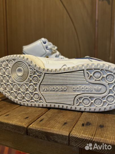 Кроссовки adidas Forum Exhibit Mid 'Colored Trim'