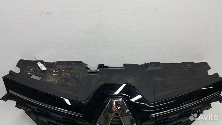 Б/У Б/У Решетка радиатора Европа треснута по низу