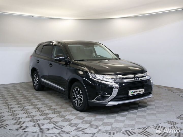 Mitsubishi Outlander 2.0 CVT, 2017, 81 477 км