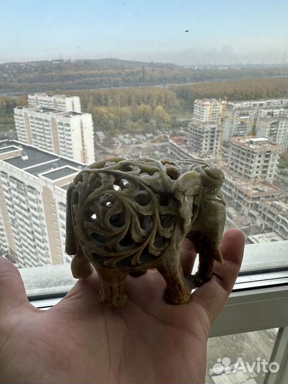 Статуэтка слон со слоником внутри