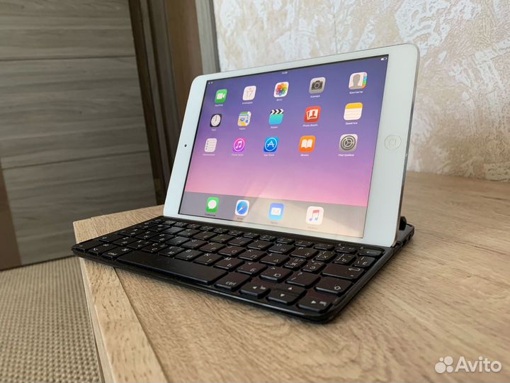 iPad mini (2.7) 1P White