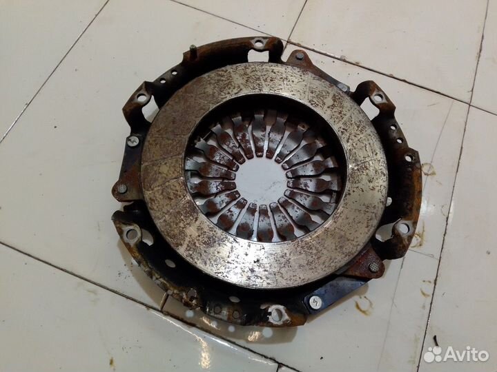 Корзина сцепления 1.6