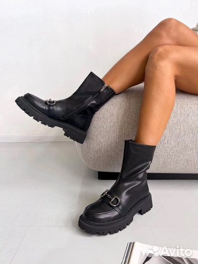 Новые ботинки р39