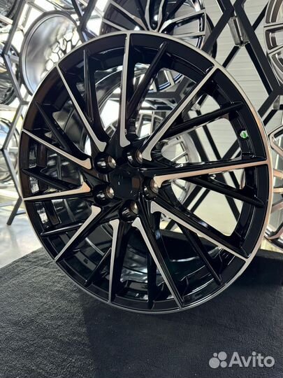 Новые диски R19 на Lexus ES