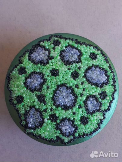 Деревянная шкатулка