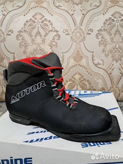 Лыжные ботинки Motor