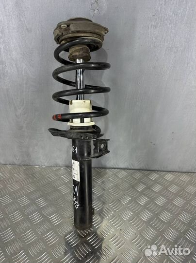 Амортизатор передний левый VW Tiguan 1 Audi Q3 2,0