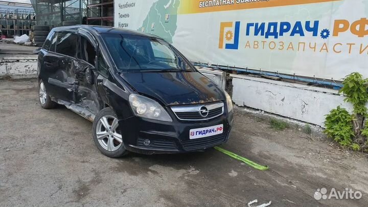 Дефлектор воздушный центральный правый Opel Zafira (B) 13145264