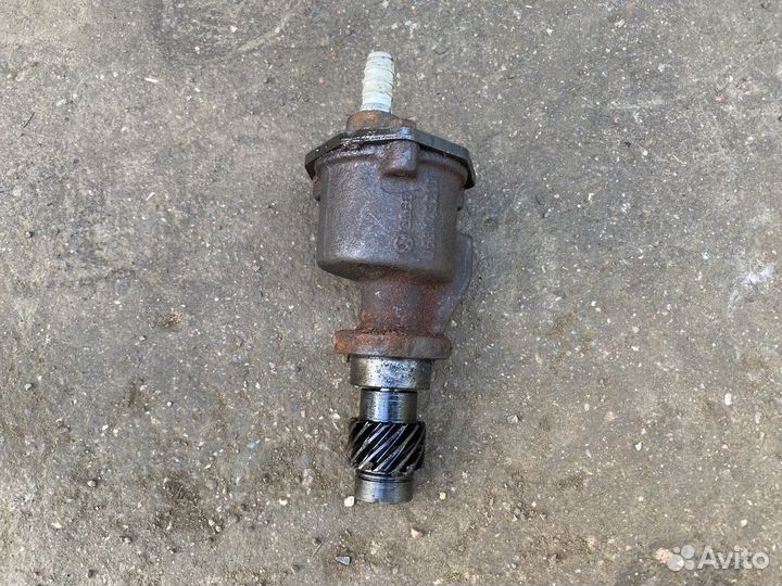 Насос вакуумный 1,6 - 1,7 VW Passat (B3)